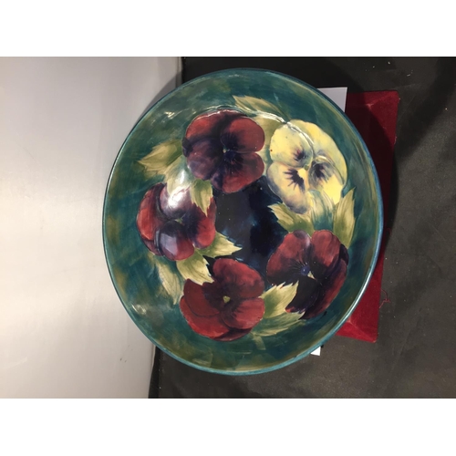 751 - A LARGE MOORCROFT PANSY PATTERN BOWL 25.5CM