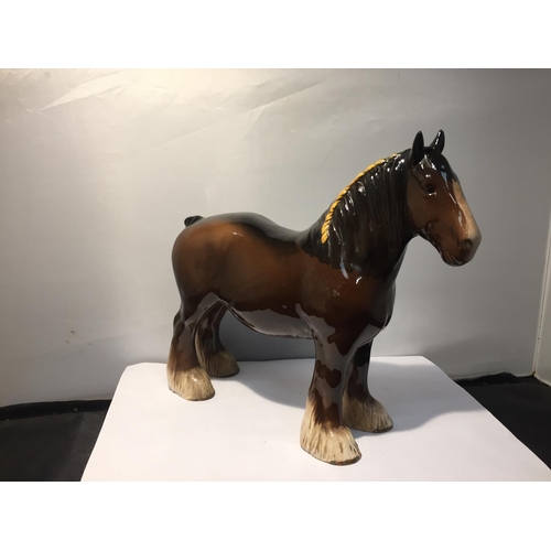 757 - A BESWICK BAY SHIRE HORSE