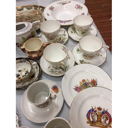 142 - A LARGE COLLECTION OF CERAMICS TO INCLUDE COMMEMORATIVE WARE, COLCLOUGH, AYNSLEY ETC.