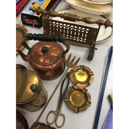 150 - A COLLECTION OF BRASS AND COPPER WARE TO INCLUDE TWO KETTLES