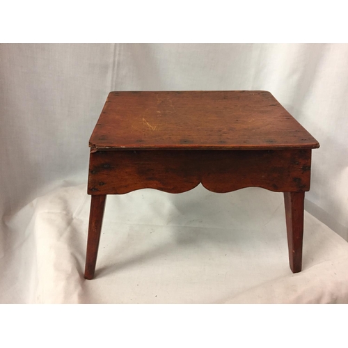 258 - TWO VINTAGE WOODEN STOOLS, HEIGHTS, 31CM AND 21CM