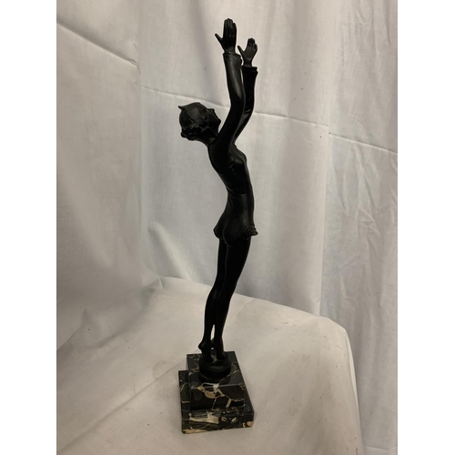 108 - AN ART DECO STYLE FIGURE OF A BALLERINA ON MARBLE EFFECT BASE
H:41CM