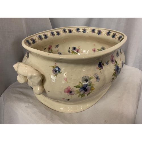 116 - AN ORNATE VINTAGE CHINA BOWL WITH HANDLES