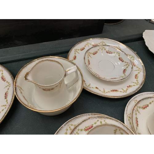 125 - A VINTAGE STANLEY CHINA TEA SET WITH TEN TRIOS