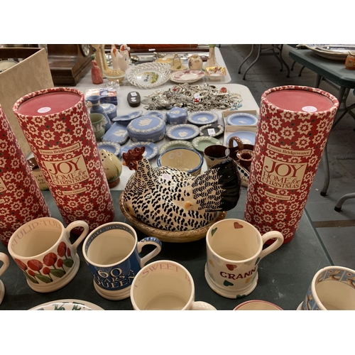 162 - A COLLECTION OF EMMA BRIDGEWATER CERAMICS TO INCLUDE MUGS, PLATES AND DIFFUSERS