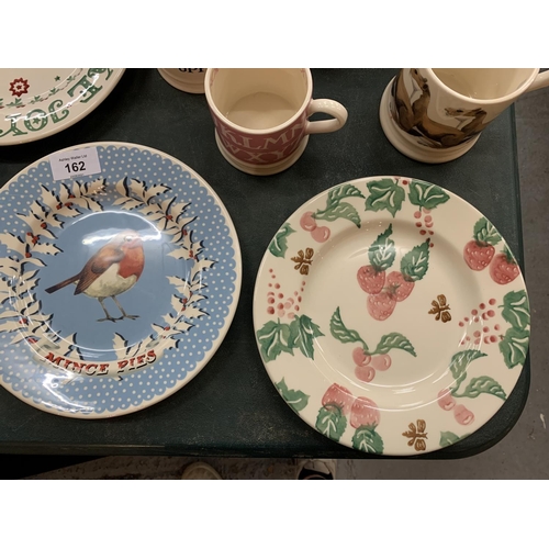 162 - A COLLECTION OF EMMA BRIDGEWATER CERAMICS TO INCLUDE MUGS, PLATES AND DIFFUSERS