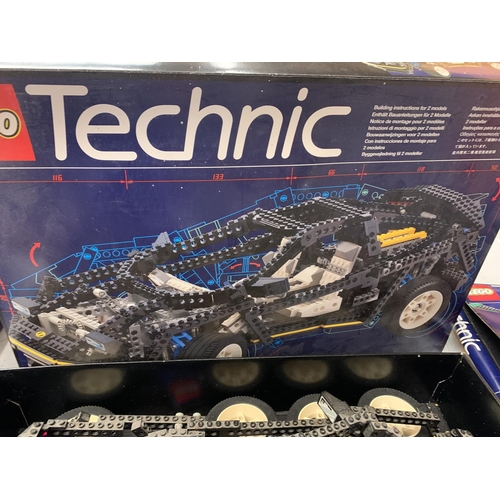 401 - A LARGE LEGO TECHNIC BUILDING / CONSTRUCTION SET 8880