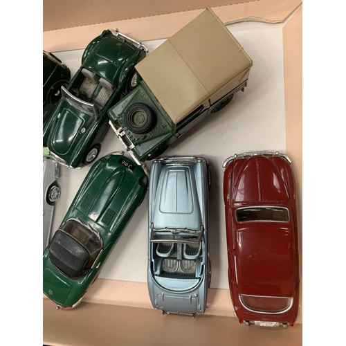 412 - A CLASSIC COLLECTION OF TOY CARS TO INCLUDE CORGI AND DINKY