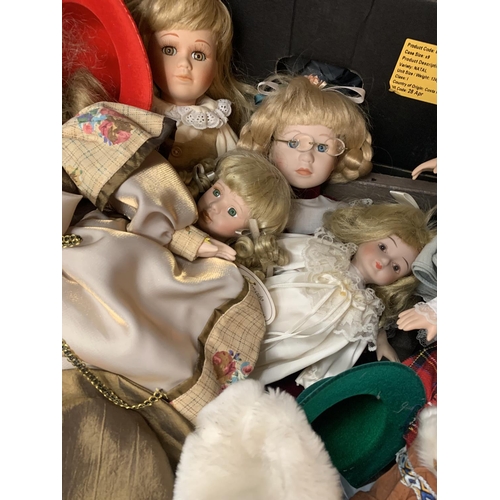 432 - VARIOUS COLLECTABLE DOLLS TO INCLUDE LEONADO COLLECTORS 'MOIRA' CENTURY COLLECTION 'CHIMO'