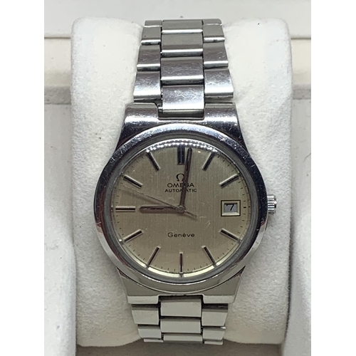 690 - AN OMEGA AUTOMATIC WATCH WITH STAINLESS STEEL STRAP SEEN IN WORKING ORDER NO WARRANTY IN PRESENTATIO... 