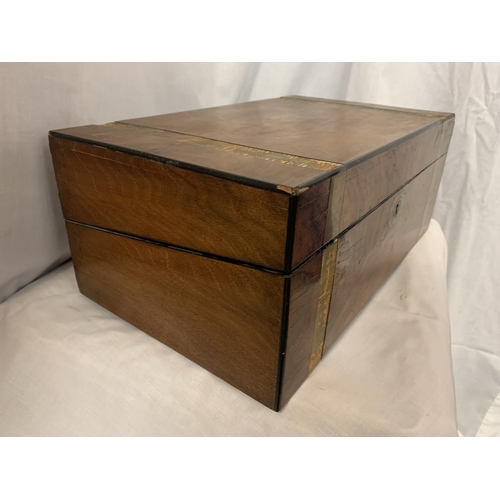 16 - A BANDED MAHOGANY BOX WITH BRASS INLAY (LOCKED NO KEY)