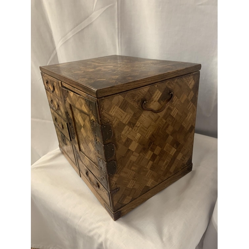 2 - A MARQUETRY CABINET WITH FOUR DRAWERS, TWO INNER DRAWERS, DECORATIVE HINGES AND SIDE HANDLES (NO KEY... 