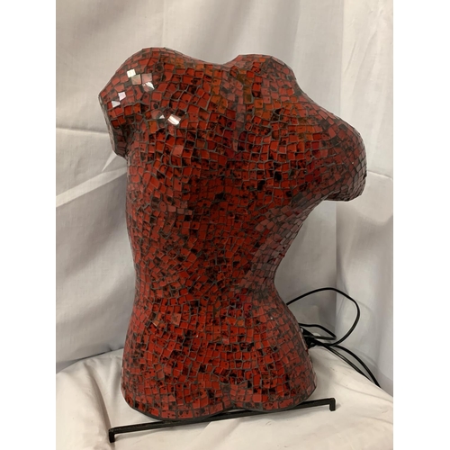 31 - A RED MOSAIC FEMALE BUST LAMP H:56CM