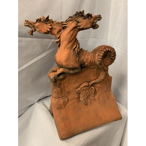 33 - A JANUS HORSE SEA SERPENT RIDGE TILE H:54CM