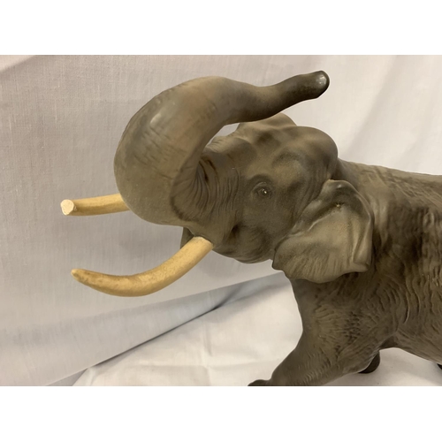 89 - A LARGE BESWICK ELEPHANT 30CM X 40CM
A/F TUSK BROKEN