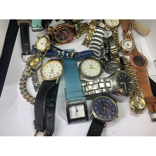 526 - A LARGE SELECTION OF MIXED QUARTZ WATCHES