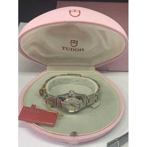 693 - A 1962 TUDOR BY ROLEX PRINCESS OYSTER DATE WRISTWATCH WITH PRESENTATION BOXES IN WORKING ORDER BUT N... 