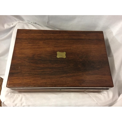 20A - A MAHOGANY BOX WITH BRASS INLAY AND A KOALA BEAR WINE STOPPER