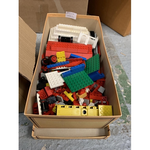 321A - A BOX OF LEGO