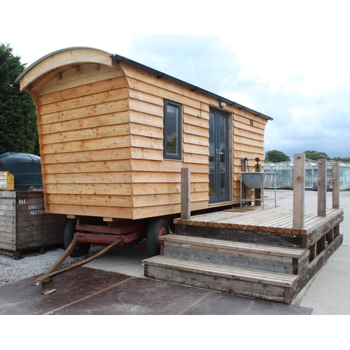 104 - A SHEPHERD'S HUT - CEDAR CLADDING -75 MIL KINGSPAN INSULATION-OAK FLOOR-FIXED BED-EN SUITE-SHOWER 12... 