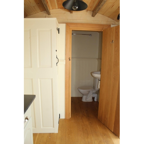 104 - A SHEPHERD'S HUT - CEDAR CLADDING -75 MIL KINGSPAN INSULATION-OAK FLOOR-FIXED BED-EN SUITE-SHOWER 12... 