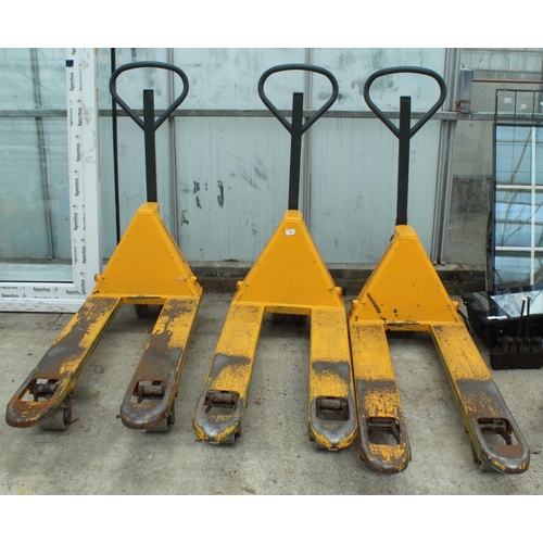 41 - 3 JUNGHEINRICH PALLET TRUCKS FOR SPARES  NO VAT