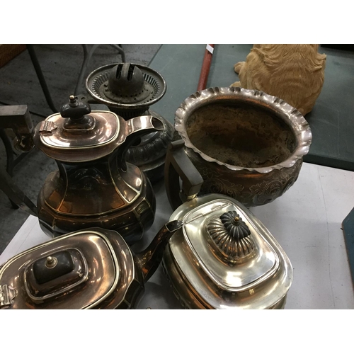 88 - A SELECTION OF SILVER PLATED ITEMS. TO INCLUDE TEA POTS, COFFEE POTS, OIL LAMP BASE