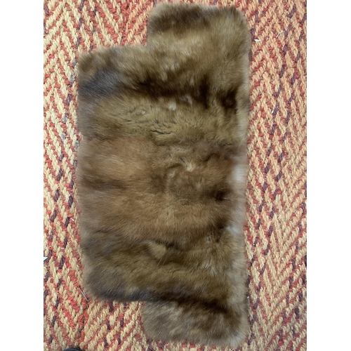 199 - A FUR STOLE AND A FURTHER FUR ITEM