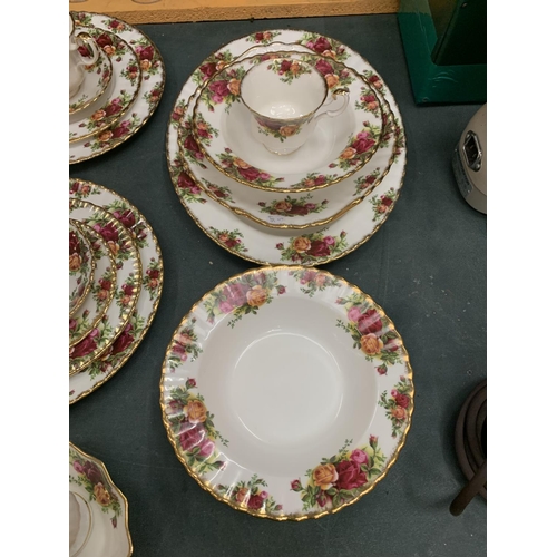 206 - FORTY PIECES OF OLD COUNTRY ROSES DINNER WARE TO INCLUDE TRIOS, DINNER PLATES, MEAT PLATE ETC