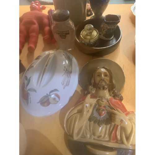 267 - VARIOUS ITEMS TO INCLUDE A BOSSONS STYLE JESUS BUST, VASES, TREEN LIDDED POT ETC