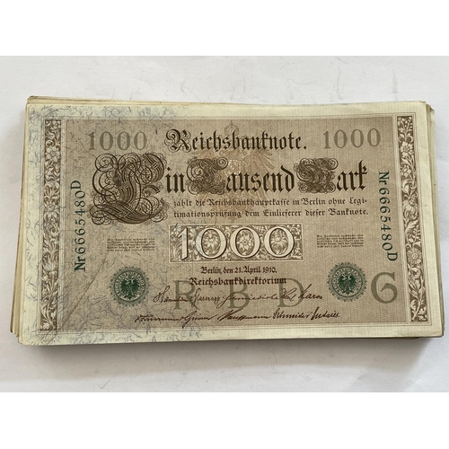 394 - AN ENVELOPE CONTAINING A LARGE QUANTITY OF TAUSEND MARK GERMAN BANK NOTES, DATED BERLIN 21 APRIL 191... 