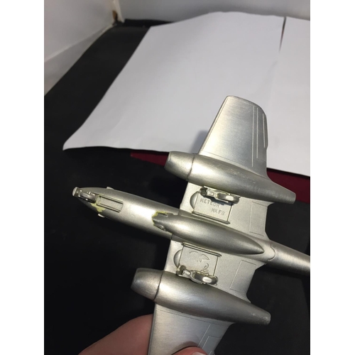 407 - A BOXED PEWTER MODEL OF A 1943 WW2 JET FIGHTER AEROPLANE 'GLOSTER METEOR'