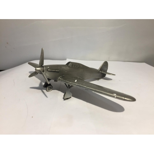 415 - A PEWTER MODEL AEROPLANE 1935 BRITISH RAF SINGLE SEATER FIGHTER AIRCRAFT 'HAWKER HURRICANE'