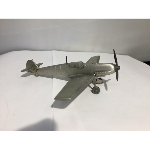 416 - A PEWTER MODEL 1937 GERMAN WW2 FIGHTER AIRCFRAFT 'MESSERSCHMITT 109'
