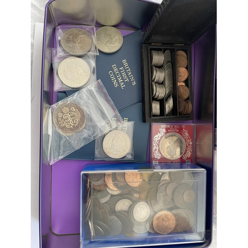 660 - A LARGE COLLECTION OF COINS , PREDOMINANTLY UK , CONTAINED IN CARTON .