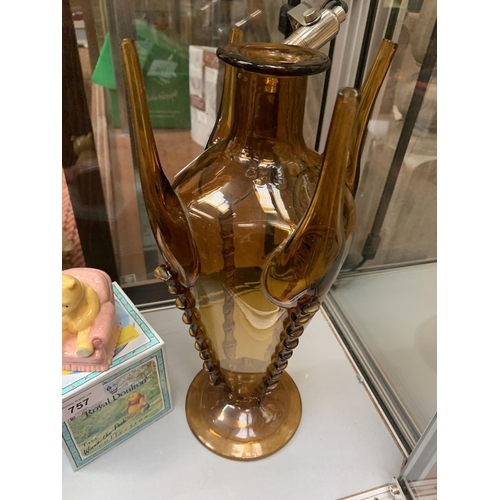 758 - A BROWN ART GLASS VASE