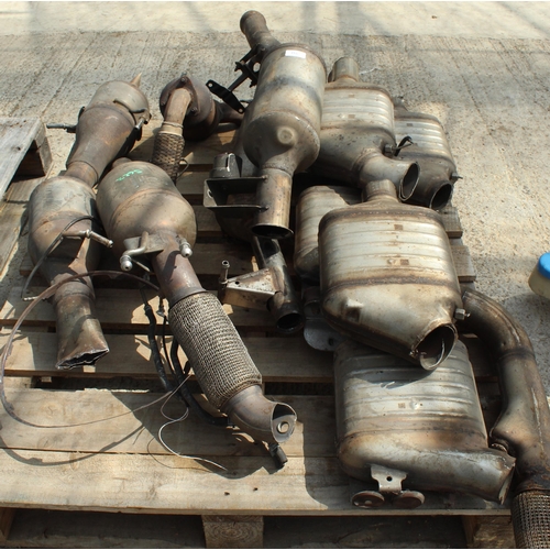 70 - QUANTITY CATALYTIC CONVERTERS NO VAT