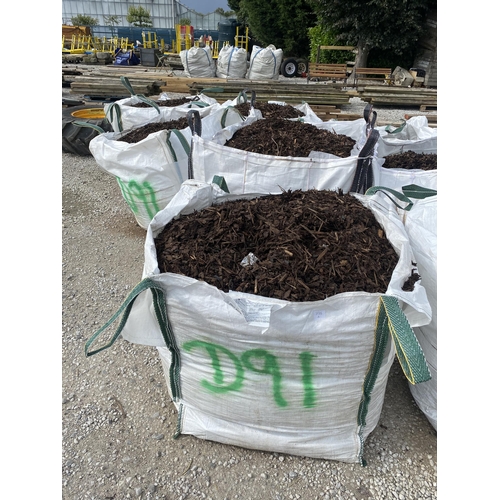 735A - 5 TOTES OF RECLAIMED BARK MAY CONTAIN SOME STONE +VAT