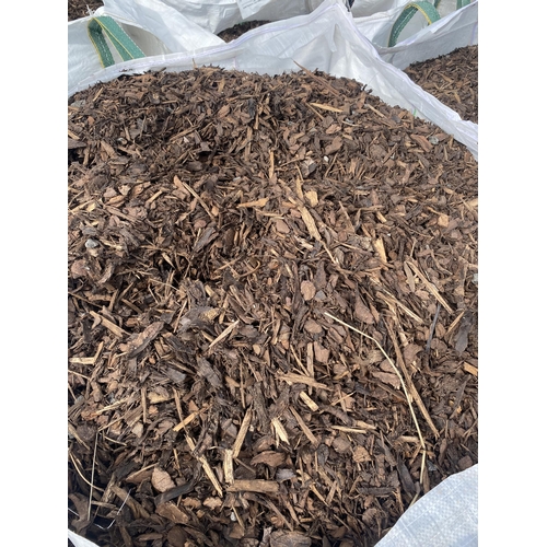 735A - 5 TOTES OF RECLAIMED BARK MAY CONTAIN SOME STONE +VAT