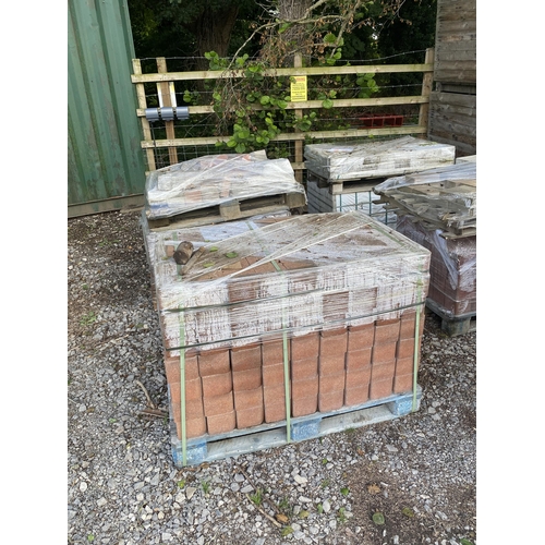 737 - 9 PALLETS OF VARIOUS BRICKS & BLOCKS + VAT