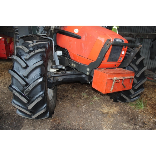 106 - SAME 105 EXPLORER 3 4 WD TRACTOR WITH MX U305 FORE END LOADER, ONE DRIVER OWNER FROM NEW, 18OOhrs.  ... 