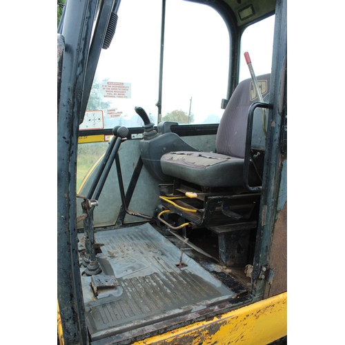 118 - JCB  803 DIGGER WITH 3 BUCKETS VGC   NO VAT