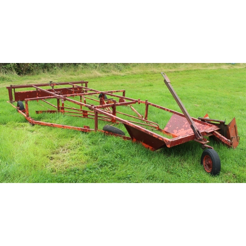 95 - FLAT 8 BALE SLEDGE (WELGER SIZE)  + VAT