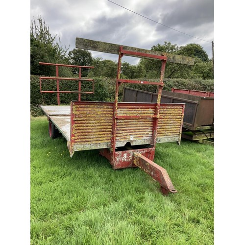 105 - A TWIN WHEELED HAY TRAILER WITH THRIPPERS  17' LONG  7' WIDE WITH CHEQUER PLATE FLOOR  + VAT