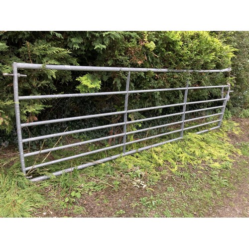 142 - G I FIELD GATE  A/F  10' LONG  + VAT