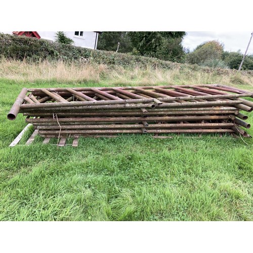 122 - 7 CATTLE BARRIERS   3450MM LONG - NO VAT