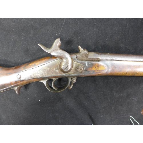 310 - A PERCUSSION CAP .69 CALIBRE MUSKET/CARBINE DATED 1860, 75CM BARREL, LOCK MARKED MO3 1860, LENGTH 11... 