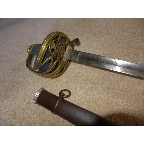 324 - A QUEEN VICTORIA 1845/1854 LIGHT INFANTRY OFFICERS SWORD, 82CM BLADE WITH ORIGINAL OWNERS INITIALS, ... 