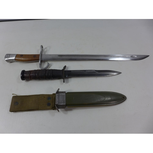 344 - A WWII US M8 UTICA FIGHTING KNIFE, 17CM BLADE COMPLETE WITH SCABBARD AND A JAPANESE ARISAKA BAYONET ... 