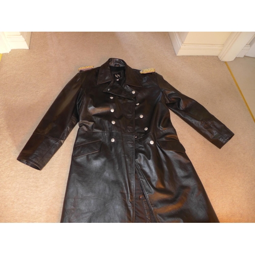 395 - A GOOD QUALITY REPLICA BLACK LEATHER NAZI GERMANY COAT, SIZE 44, THE LINING WITH SS RUNES, GREY META... 